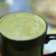 Худеем на зеленом чае с молоком – варианты молокочайной диеты