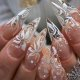 Технические тонкости созданиях изумительных хрустальных ногтей