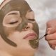 Альтернатива салонному пилингу – маска для лица с бадягой